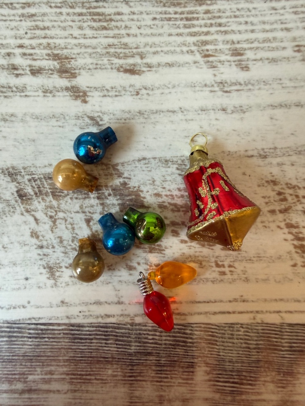 Lot 8 PLEASANT COMPANY American Girl Today HOLIDAY ORNAMENTS - DAMAGED for Parts